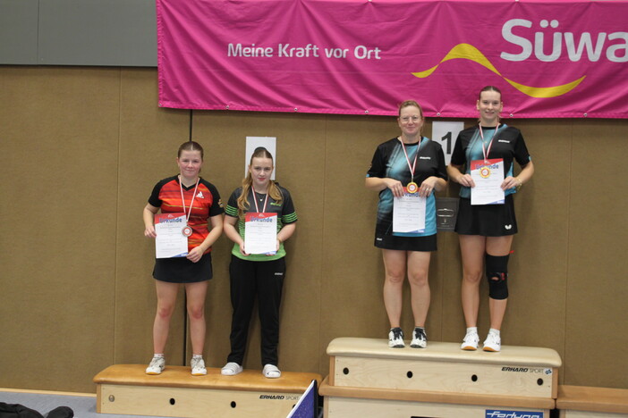 Siegerfoto Damen Doppel A-Klasse