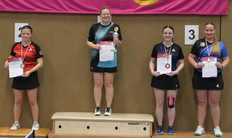 Siegerfoto Damen Einzel A-Klasse