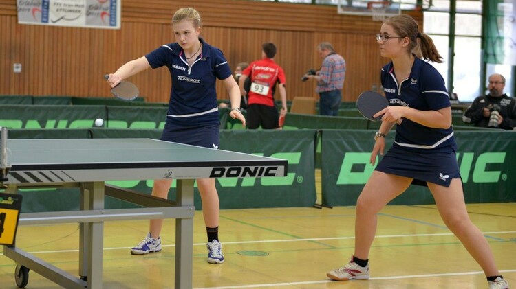 Lea Grohmann (links) und Sarah-Carina Grede. (Foto: László L?rincz)